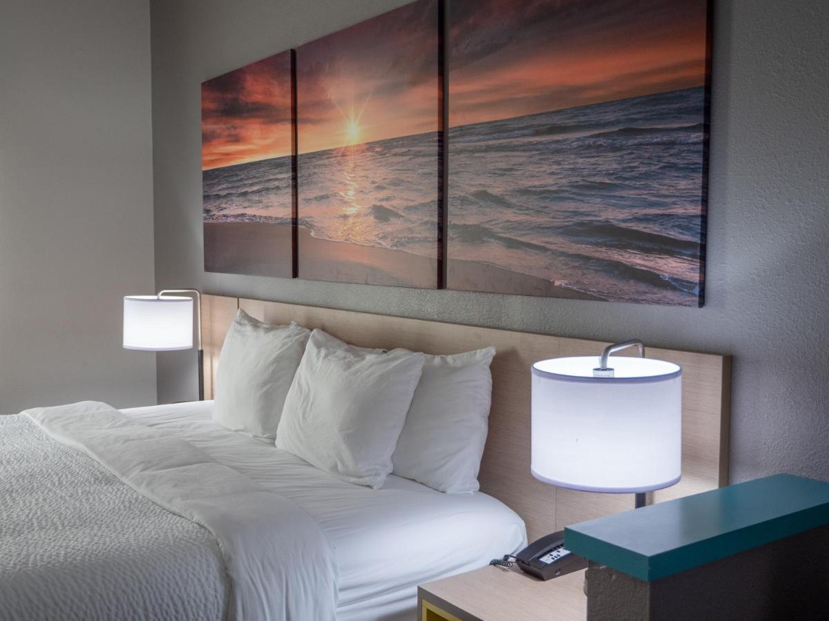 Days Inn & Suites By Wyndham Savannah North I-95 Port Wentworth Exteriör bild