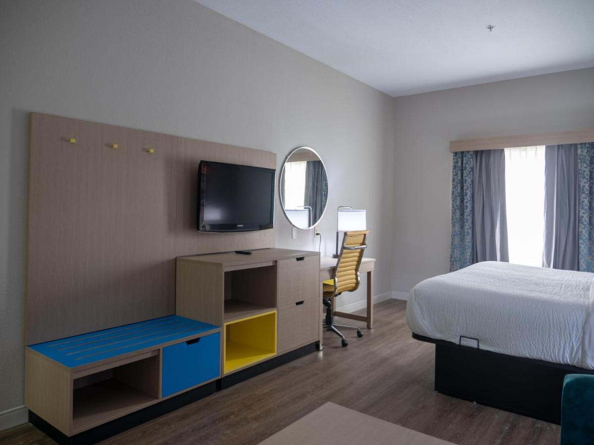 Days Inn & Suites By Wyndham Savannah North I-95 Port Wentworth Exteriör bild