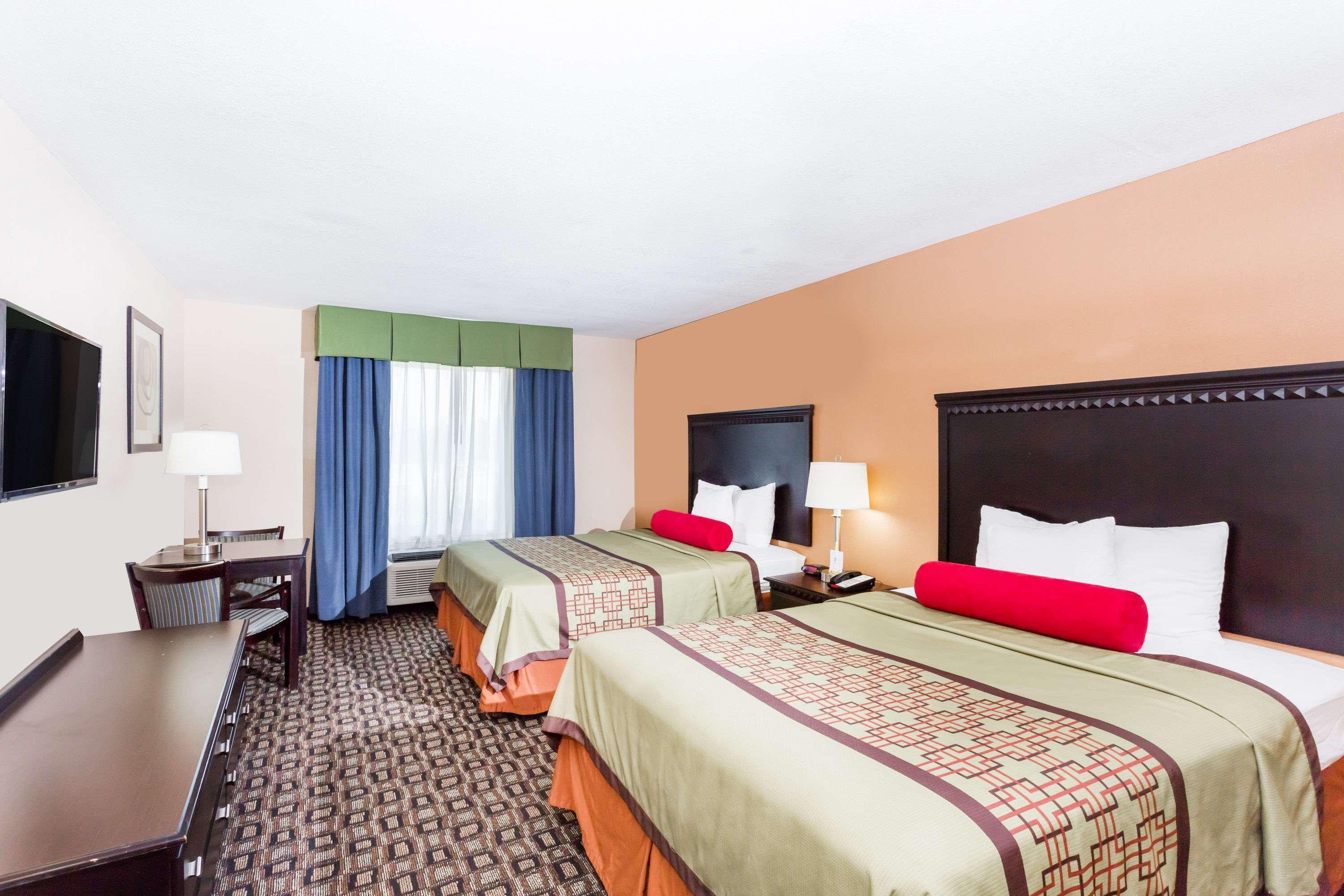 Days Inn & Suites By Wyndham Savannah North I-95 Port Wentworth Exteriör bild