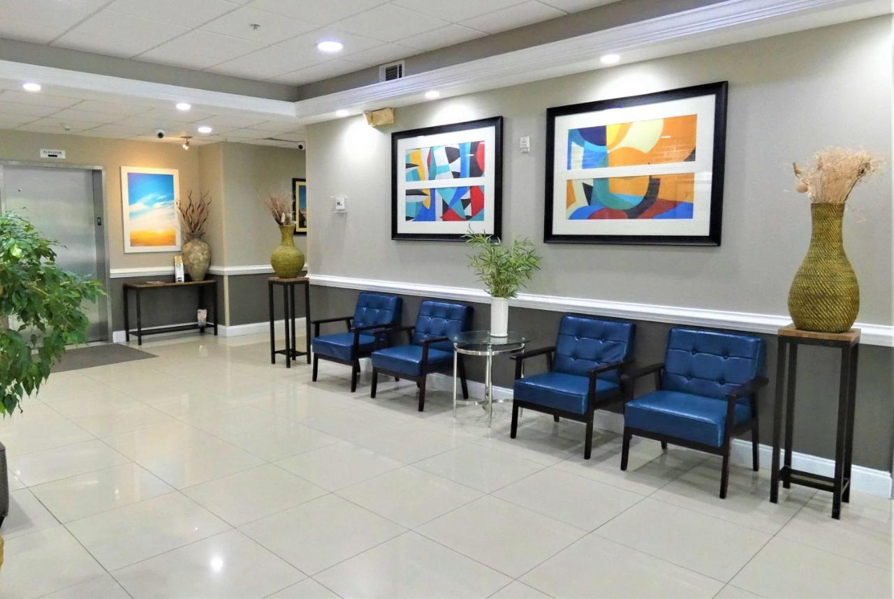 Days Inn & Suites By Wyndham Savannah North I-95 Port Wentworth Exteriör bild