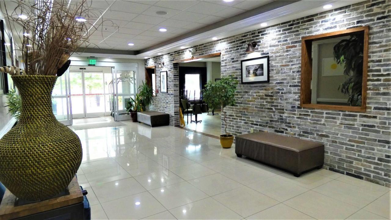 Days Inn & Suites By Wyndham Savannah North I-95 Port Wentworth Exteriör bild