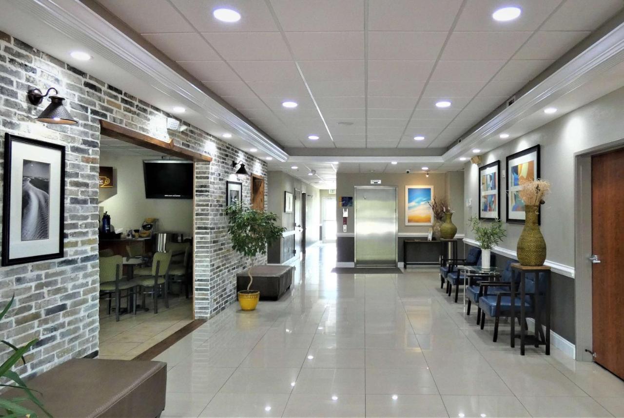 Days Inn & Suites By Wyndham Savannah North I-95 Port Wentworth Exteriör bild