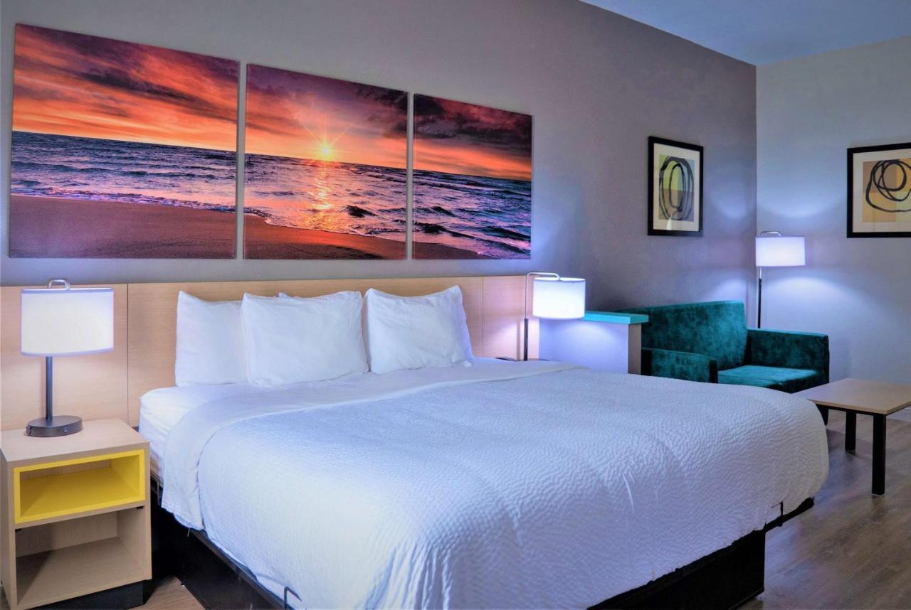Days Inn & Suites By Wyndham Savannah North I-95 Port Wentworth Exteriör bild